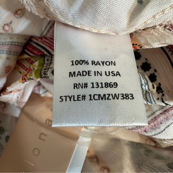 Evolutionary Printed Halter Top L - Picture 10 of 13